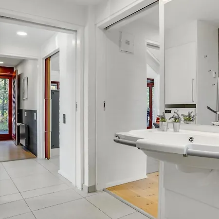 2 Bedroom Lovely In Grenaa